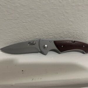 Ozark Trail Wood Handle Fine Edge Liner Lock Folding  Pocket Knife Blade